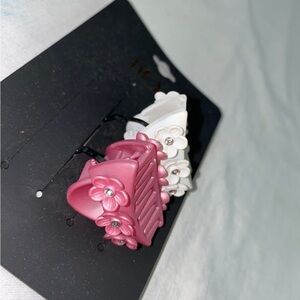 NEW Flower hair clip set